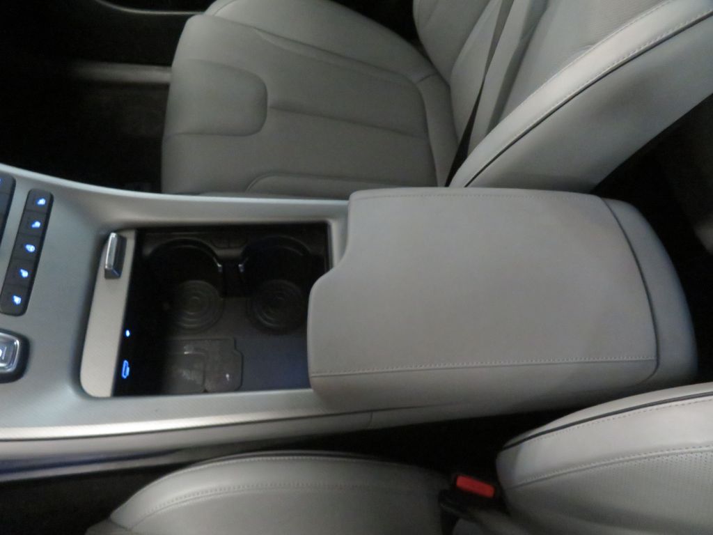 Photo 52 of this HYUNDAI PALISADE
