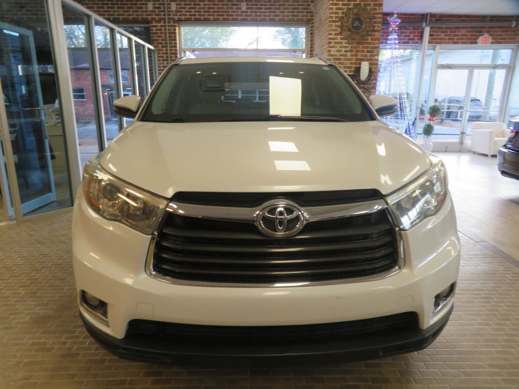 Photo 2 of this TOYOTA HIGHLANDER