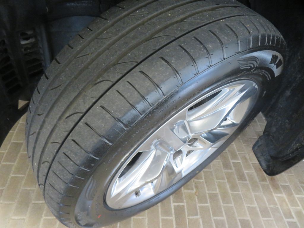 Photo 11 of this TOYOTA HIGHLANDER