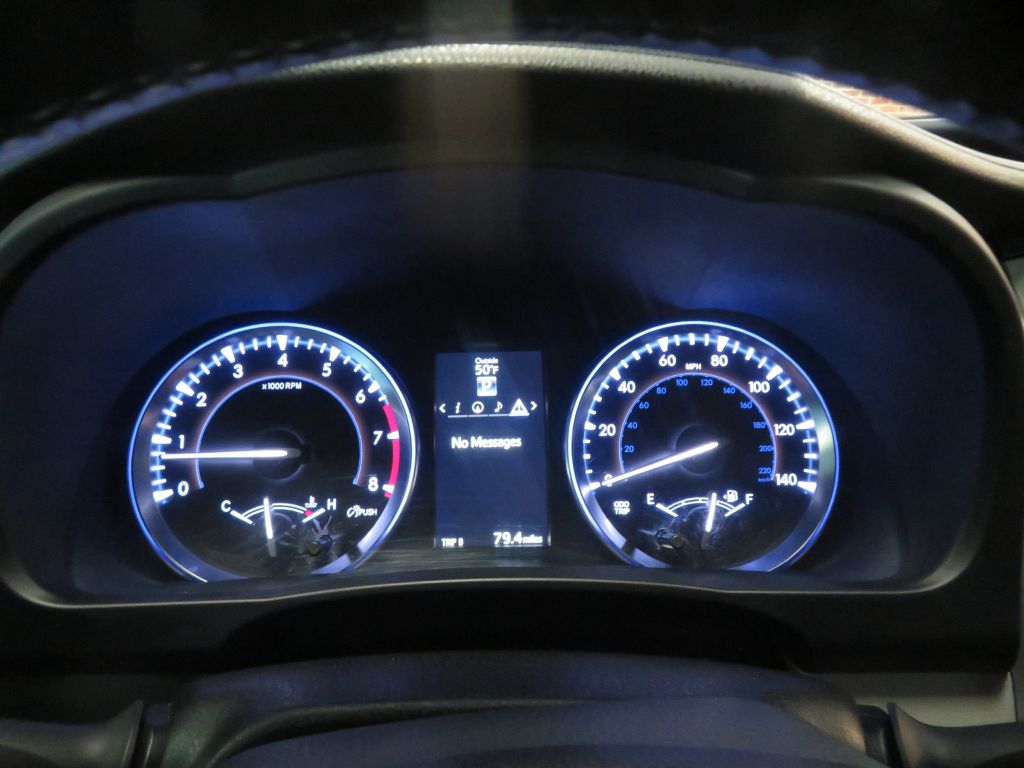 Photo 35 of this TOYOTA HIGHLANDER