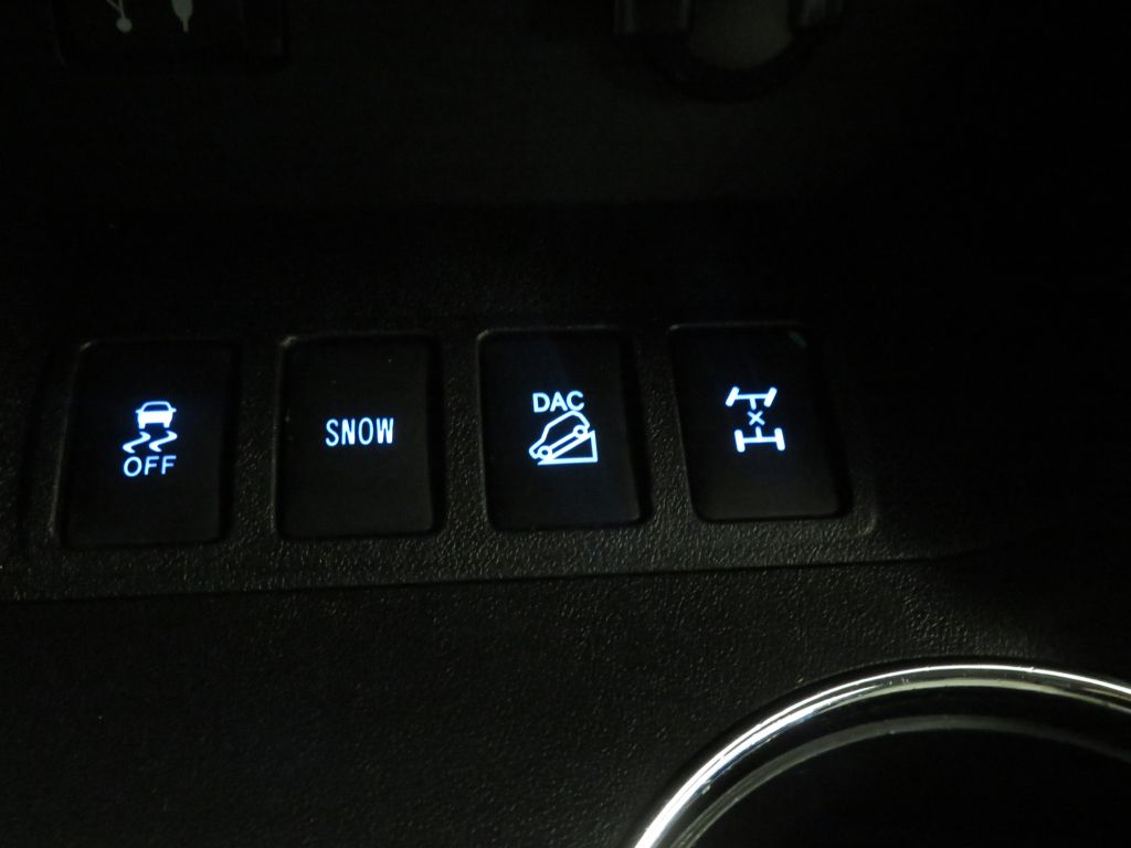 Photo 46 of this TOYOTA HIGHLANDER