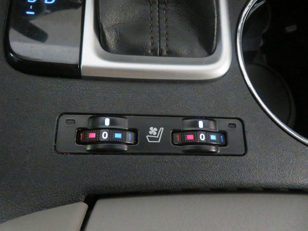 Photo 48 of this TOYOTA HIGHLANDER