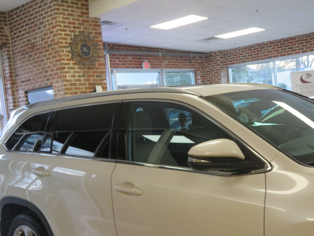 Photo 66 of this TOYOTA HIGHLANDER