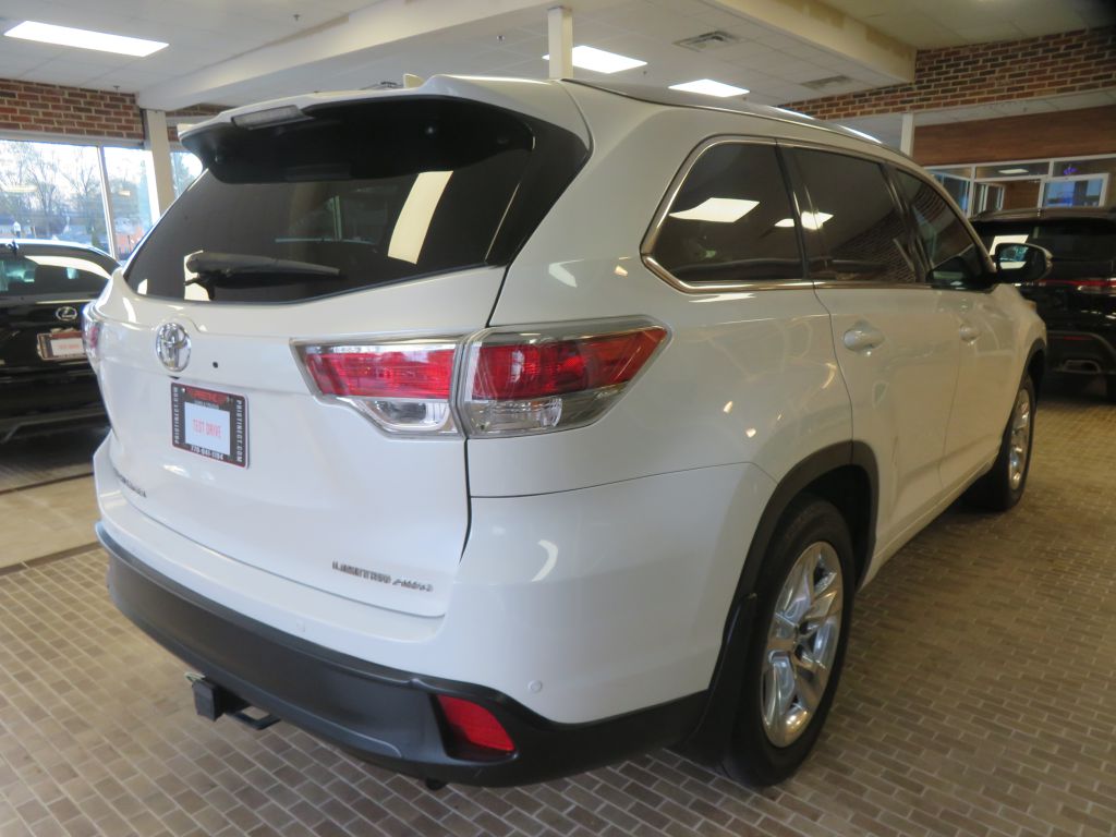Photo 68 of this TOYOTA HIGHLANDER