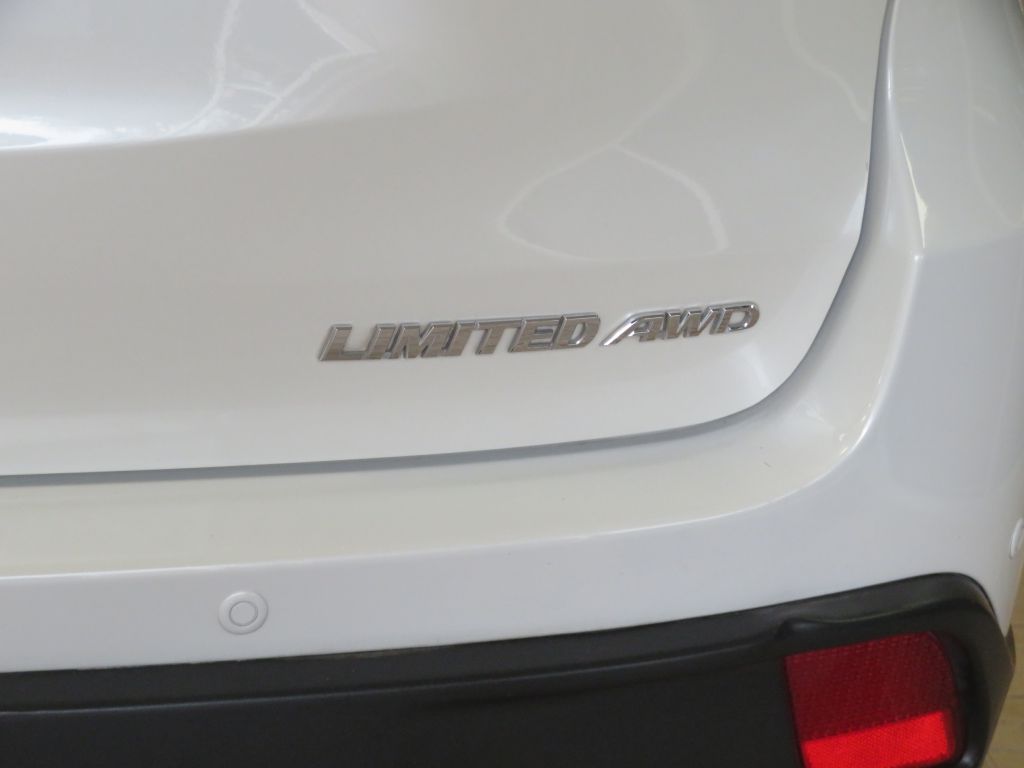 Photo 72 of this TOYOTA HIGHLANDER