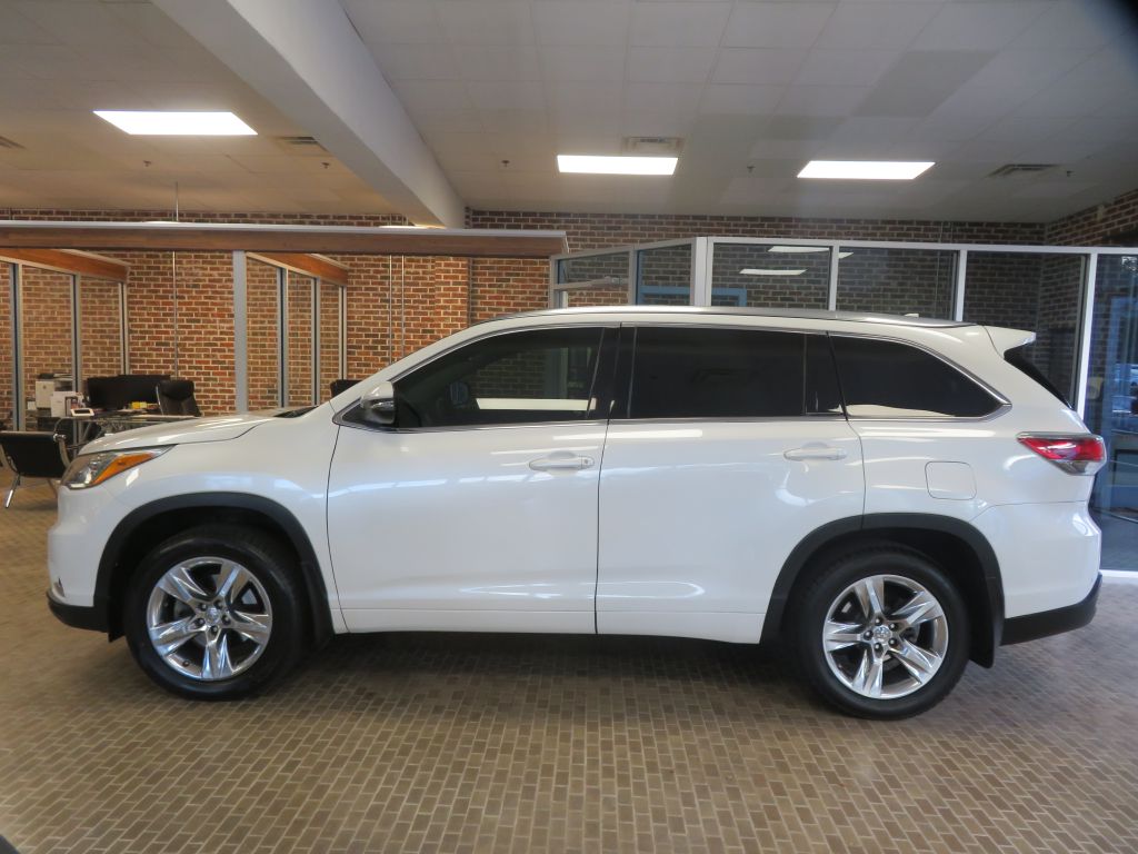 Photo 78 of this TOYOTA HIGHLANDER