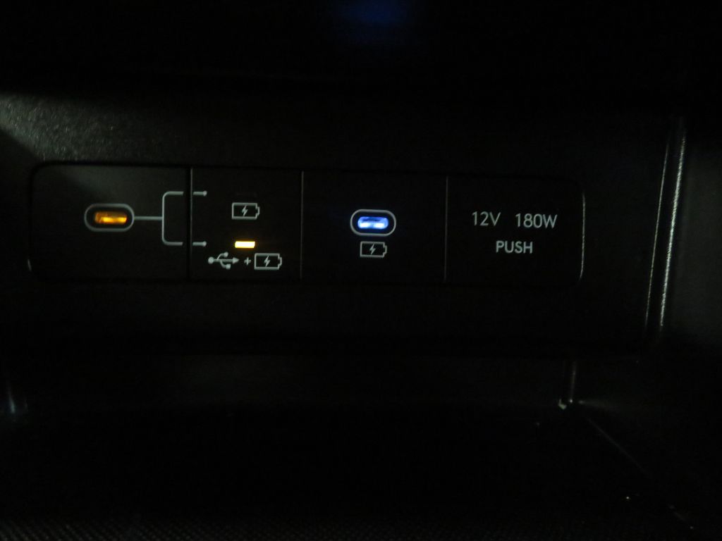 Photo 38 of this HYUNDAI SONATA