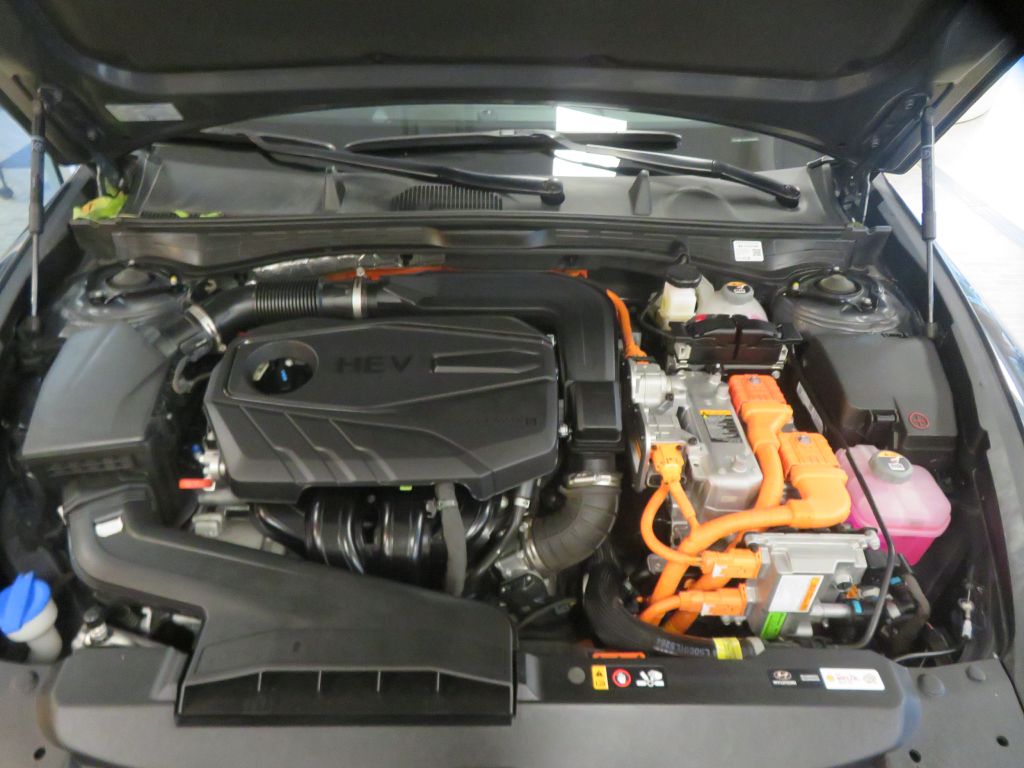 Photo 42 of this HYUNDAI SONATA