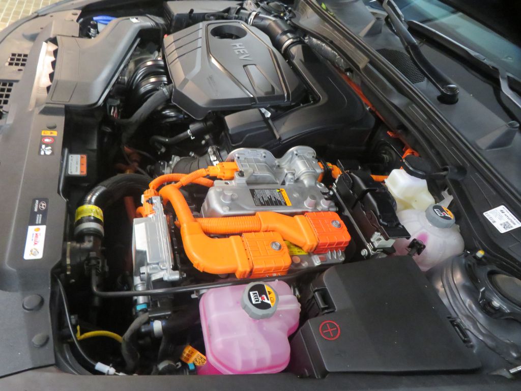 Photo 46 of this HYUNDAI SONATA