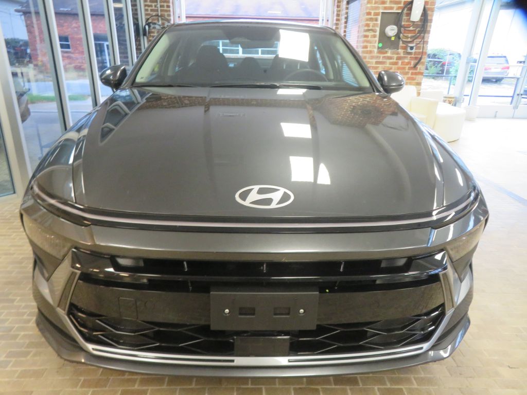 Photo 48 of this HYUNDAI SONATA