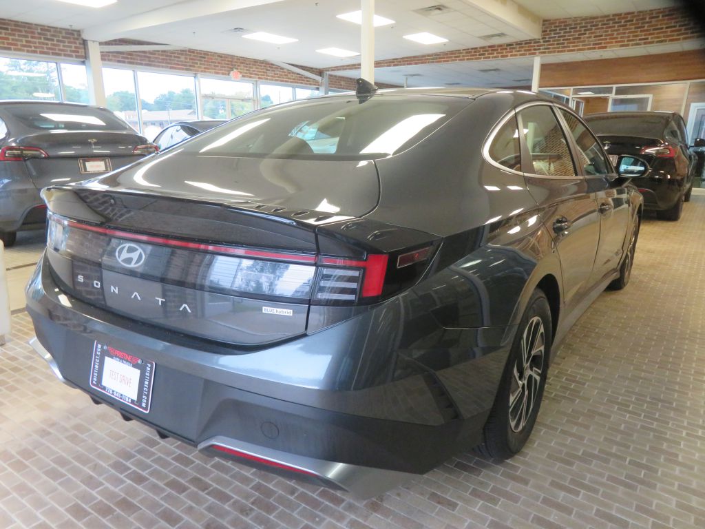 Photo 52 of this HYUNDAI SONATA