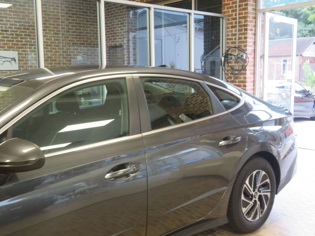Photo 61 of this HYUNDAI SONATA