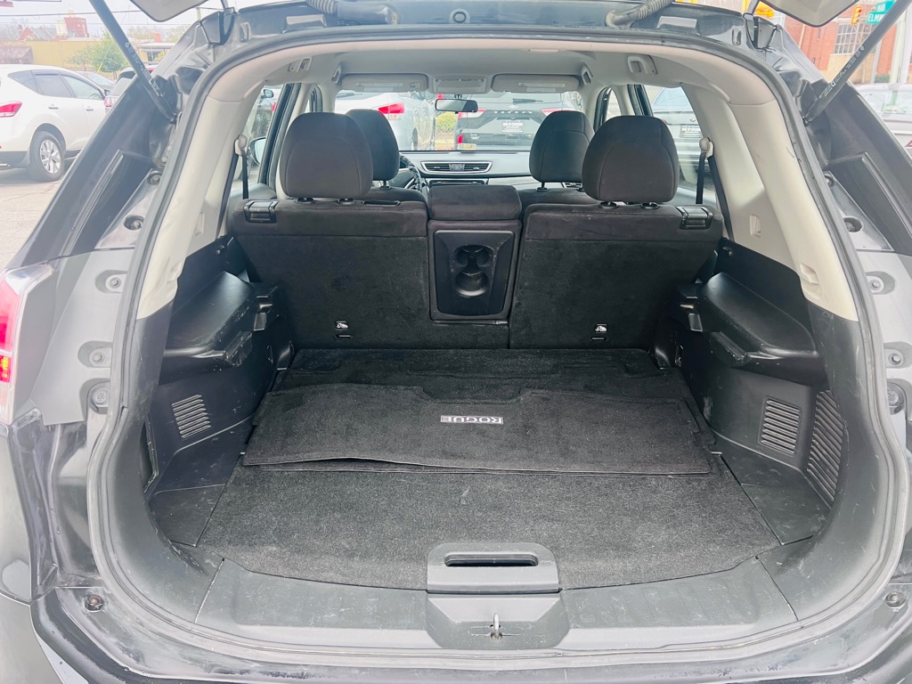 Photo 17 of this NISSAN ROGUE