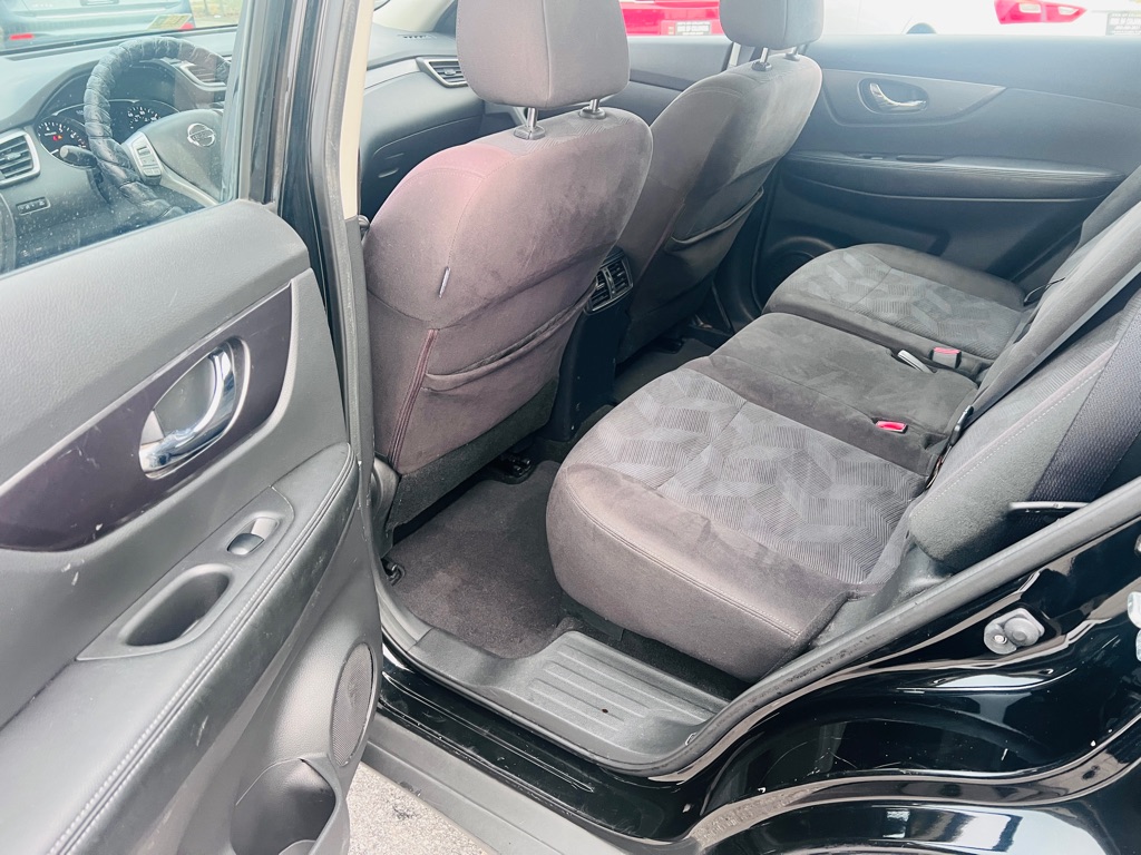 Photo 11 of this NISSAN ROGUE