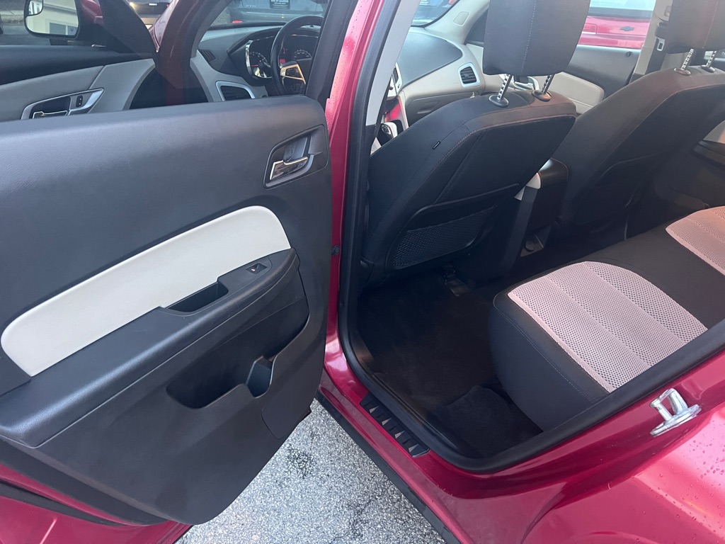 Photo 11 of this GMC TERRAIN