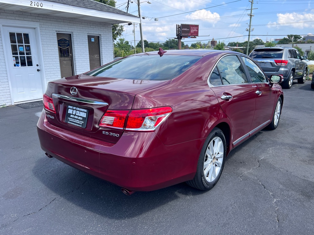Photo 5 of this LEXUS ES 350