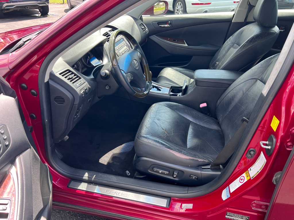 Photo 9 of this LEXUS ES 350