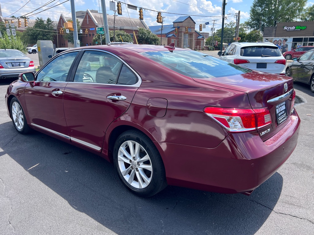 Photo 7 of this LEXUS ES 350