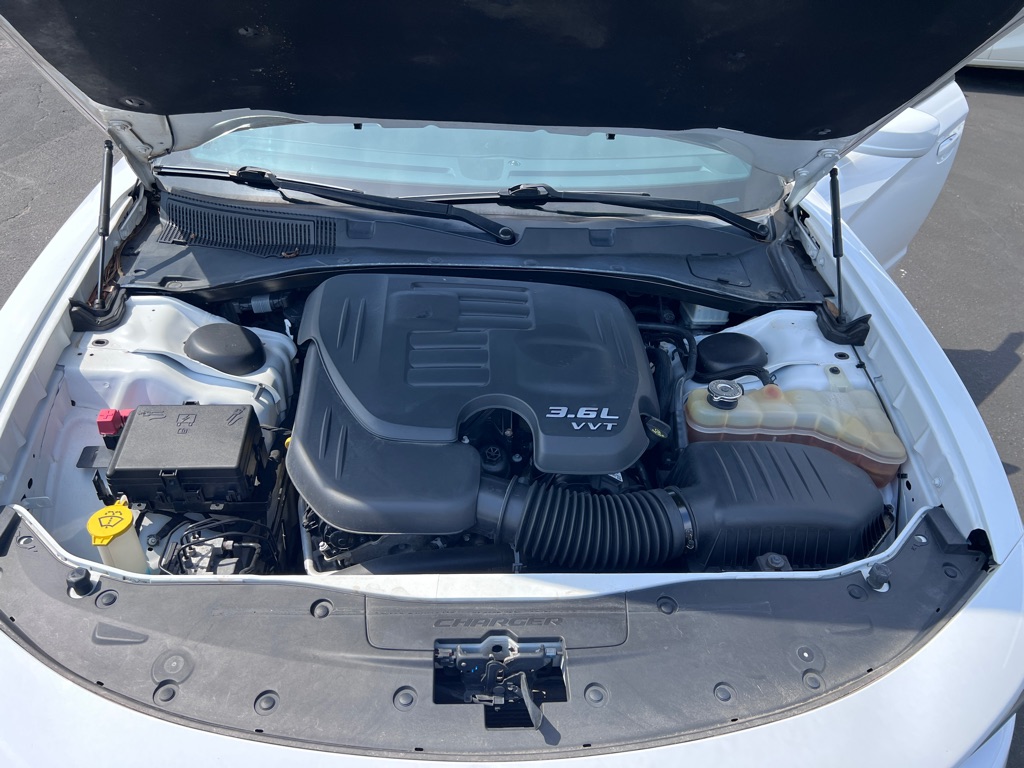 Photo 18 of this DODGE CHARGER