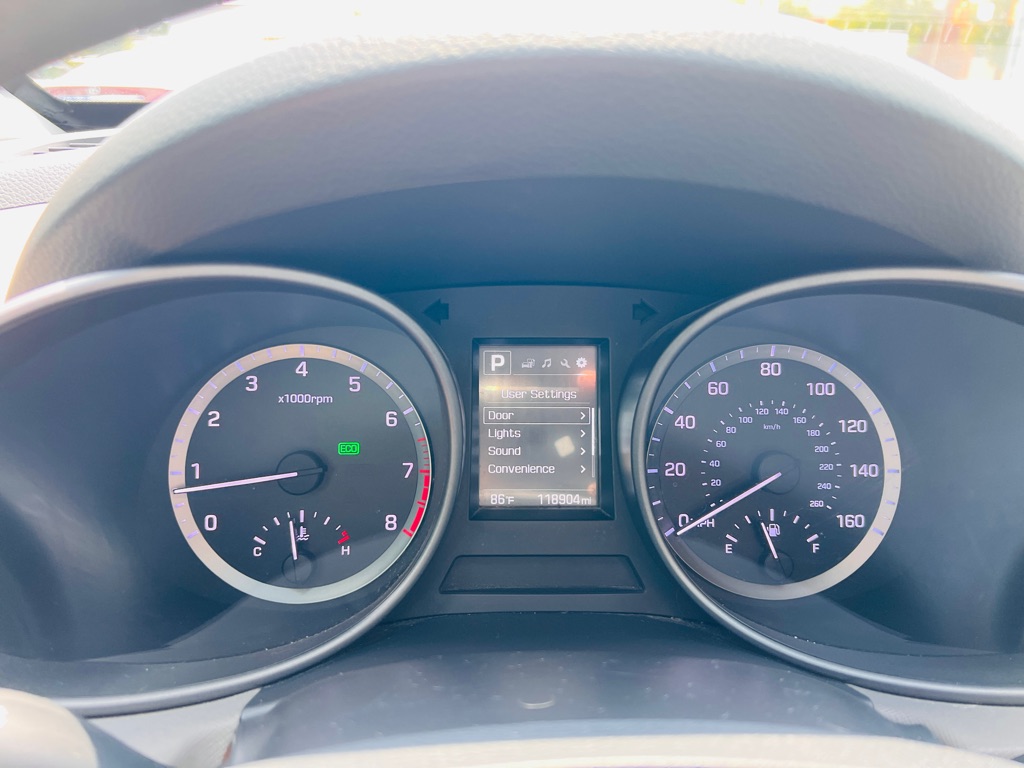 Photo 11 of this HYUNDAI SANTA FE SPORT