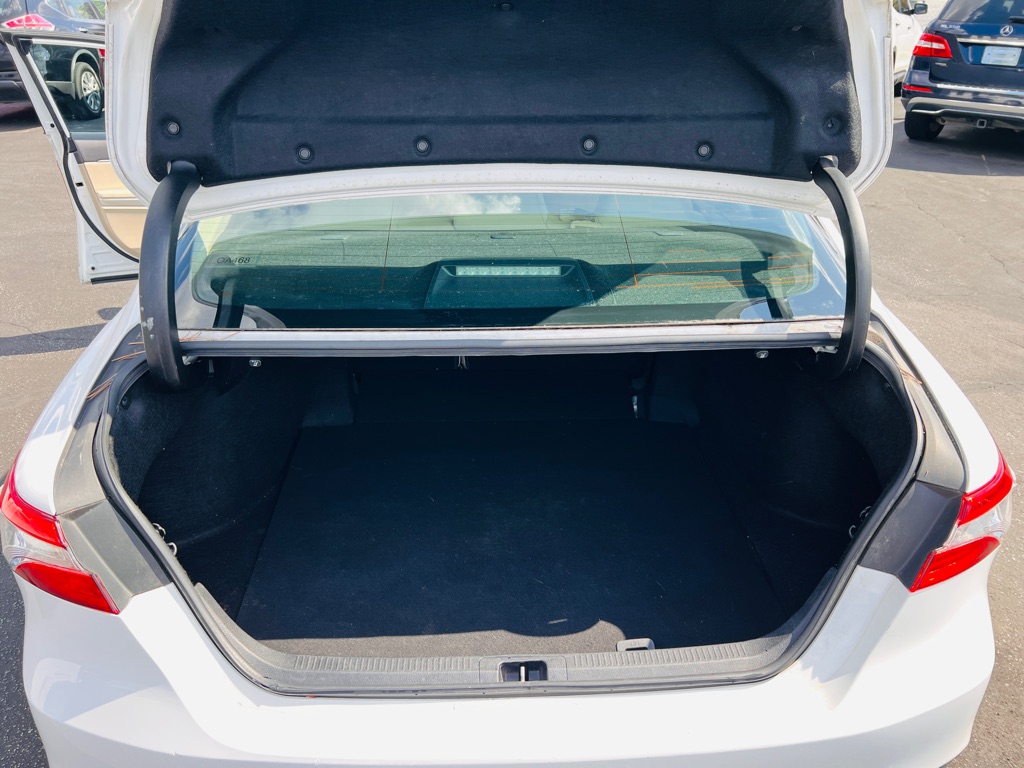 Photo 15 of this TOYOTA CAMRY