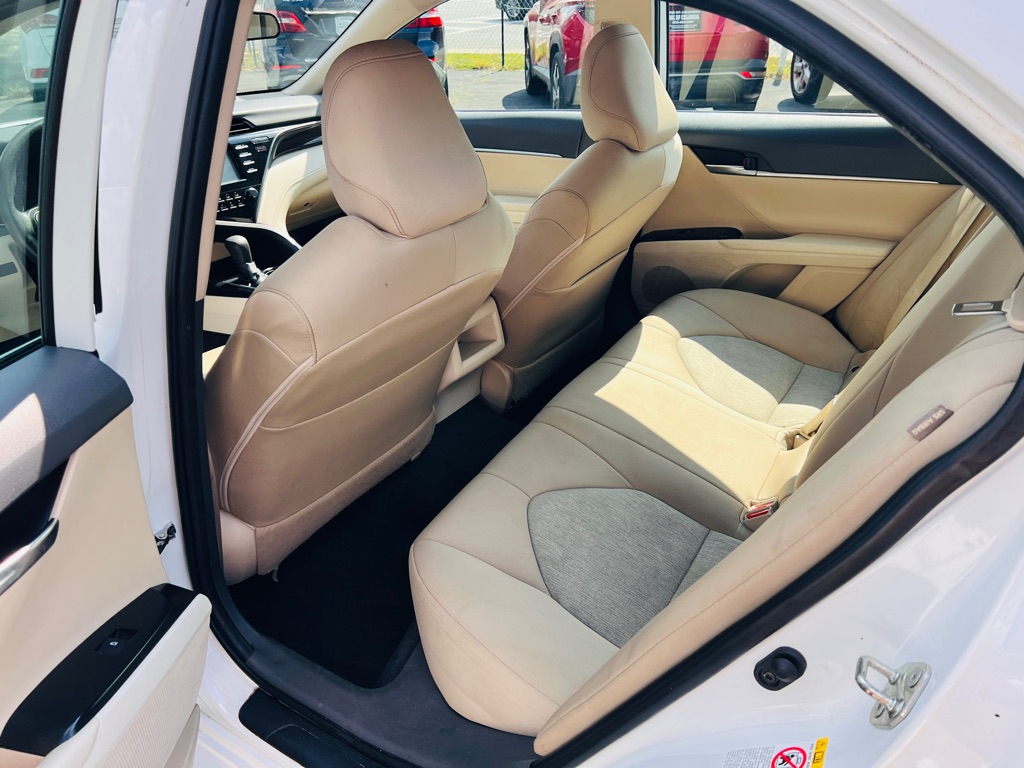 Photo 11 of this TOYOTA CAMRY