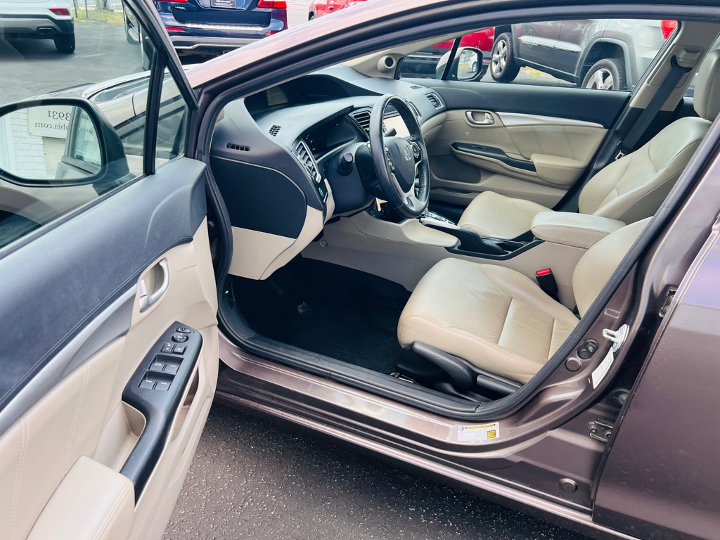 Photo 9 of this HONDA CIVIC