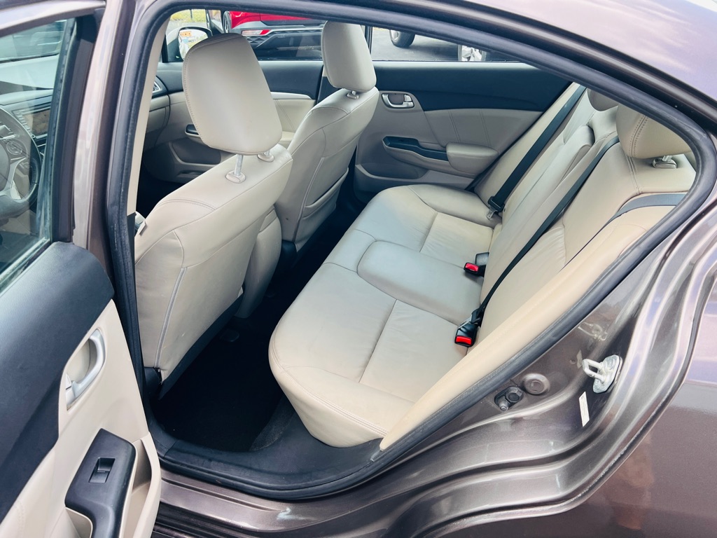 Photo 11 of this HONDA CIVIC