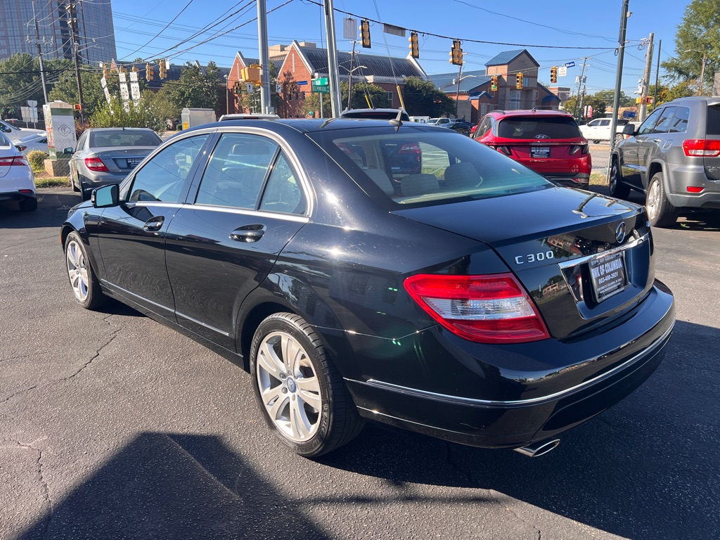 Photo 7 of this MERCEDES-BENZ C-CLASS