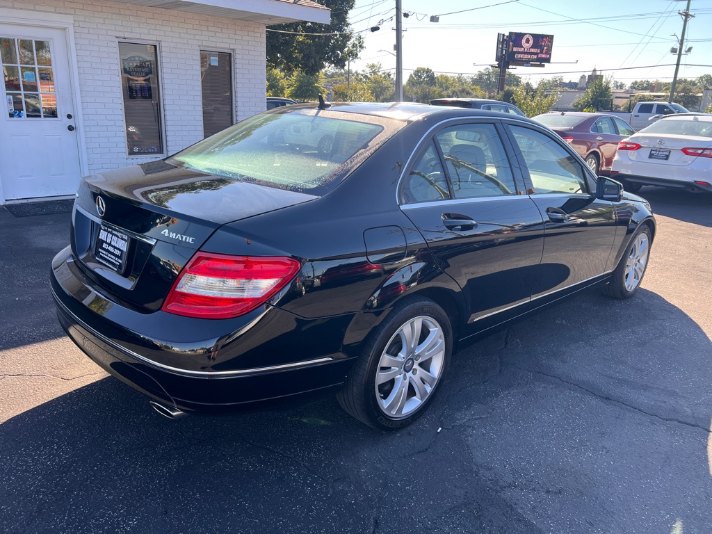 Photo 5 of this MERCEDES-BENZ C-CLASS
