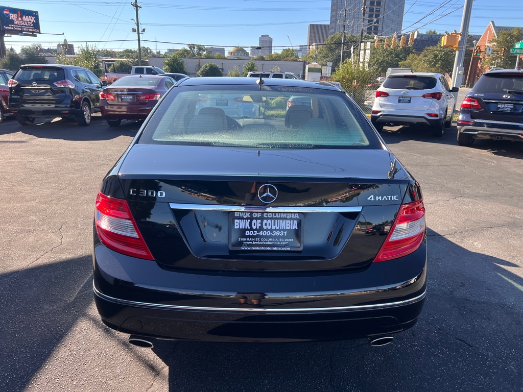 Photo 6 of this MERCEDES-BENZ C-CLASS