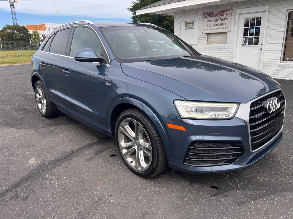 Photo 3 of this AUDI Q3
