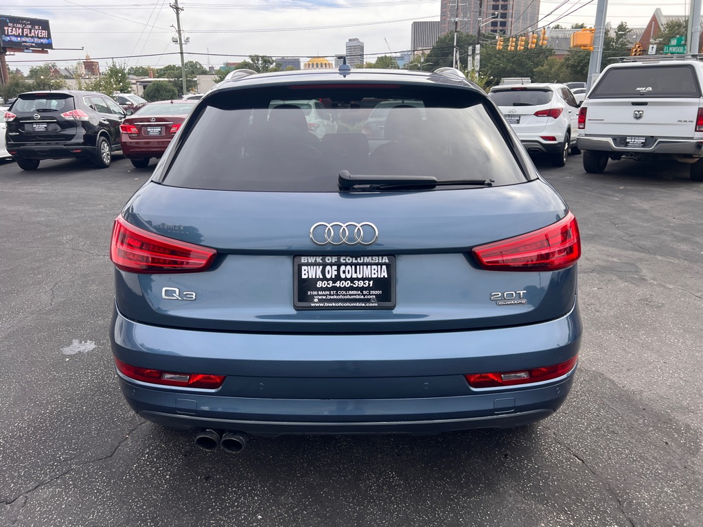 Photo 6 of this AUDI Q3