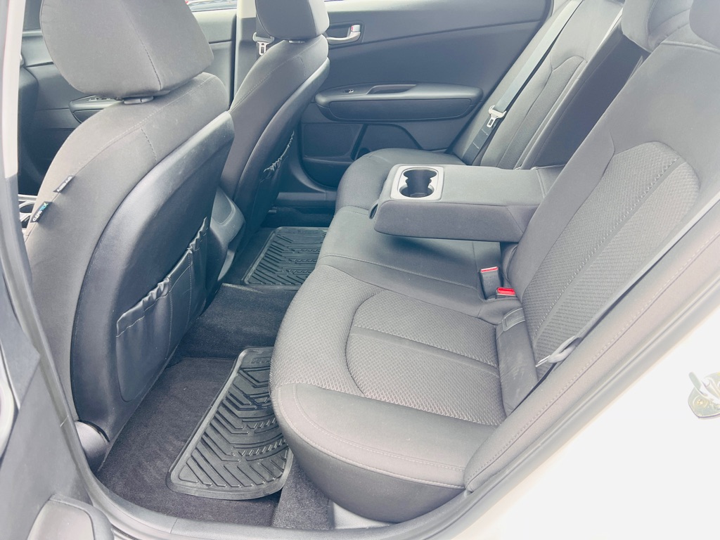 Photo 12 of this KIA OPTIMA