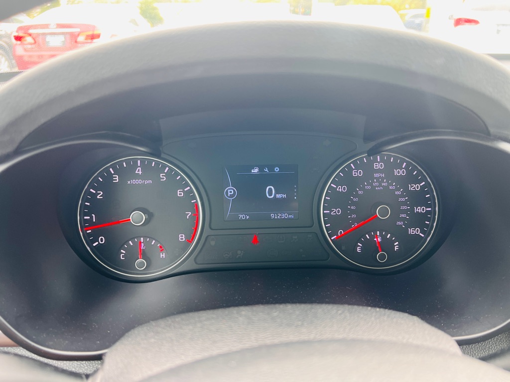 Photo 13 of this KIA OPTIMA