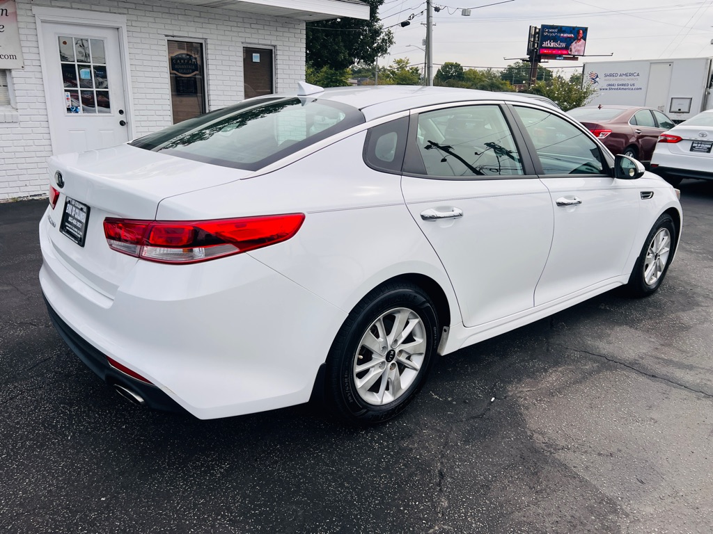 Photo 5 of this KIA OPTIMA