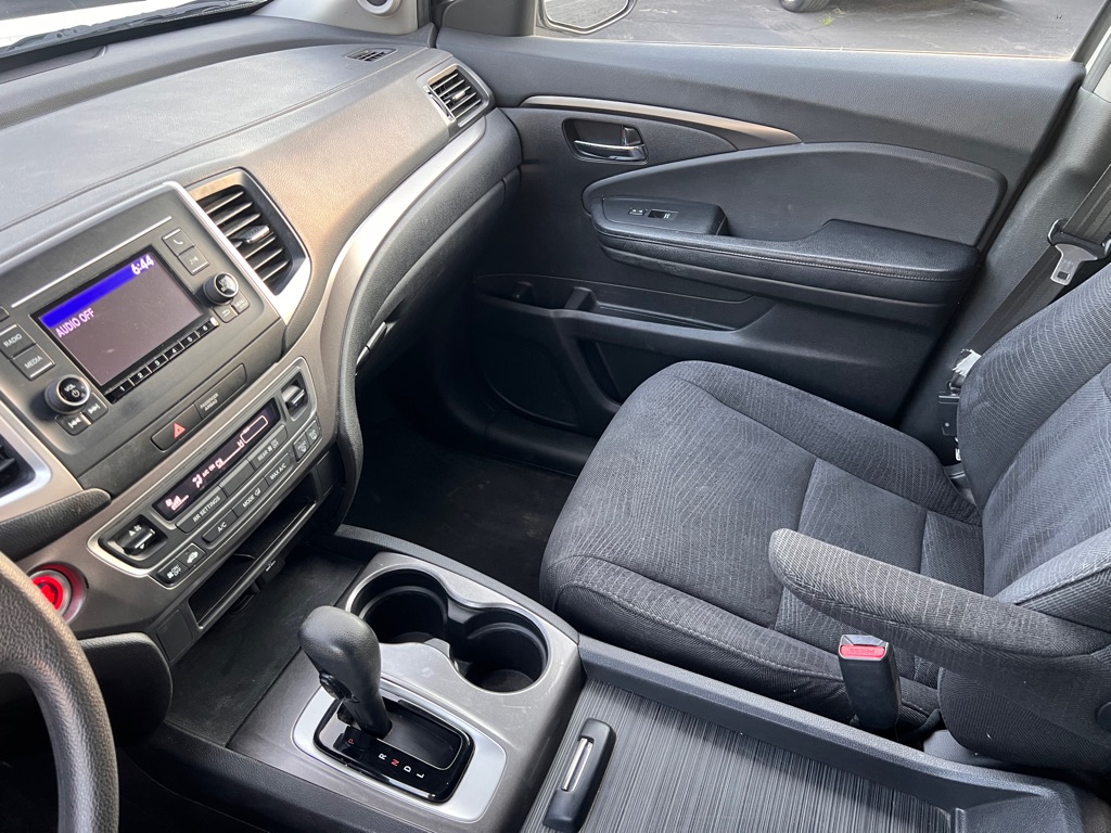 Photo 18 of this HONDA PILOT