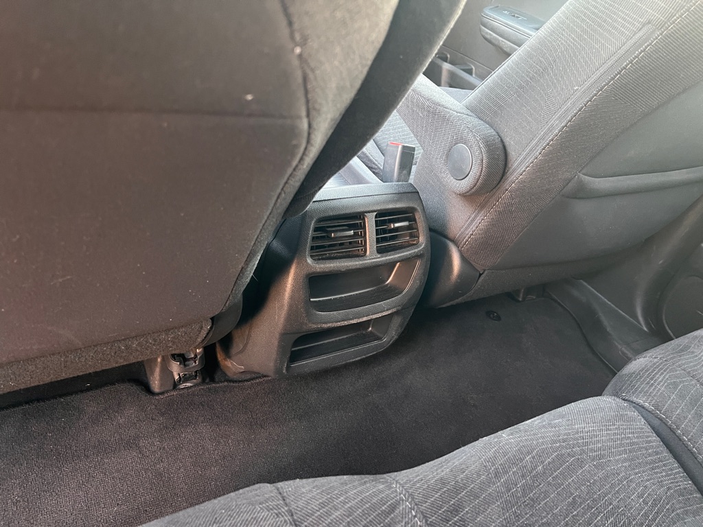 Photo 14 of this HONDA PILOT