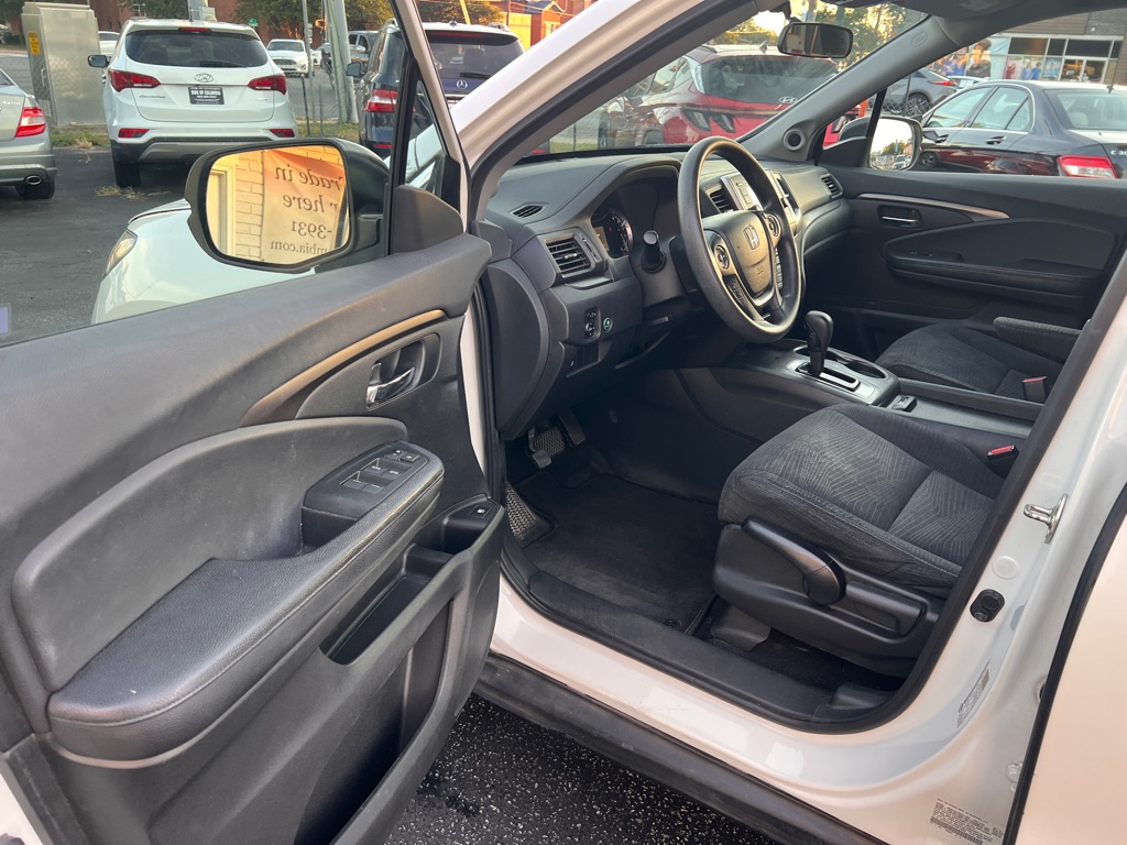 Photo 9 of this HONDA PILOT