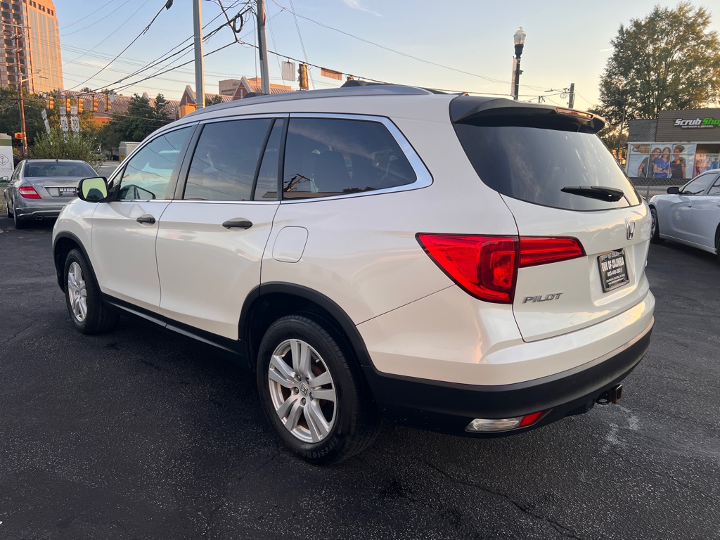 Photo 7 of this HONDA PILOT