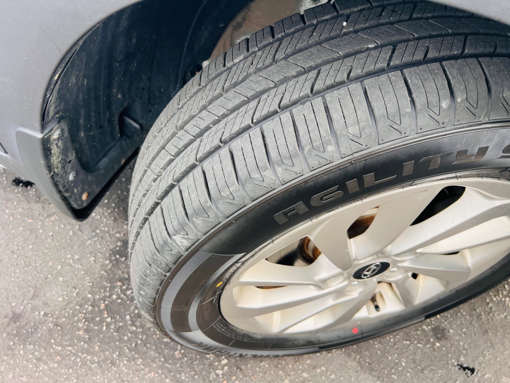 Photo 22 of this HYUNDAI TUCSON