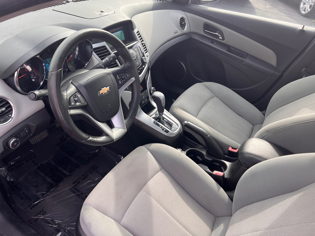 Photo 13 of this CHEVROLET CRUZE