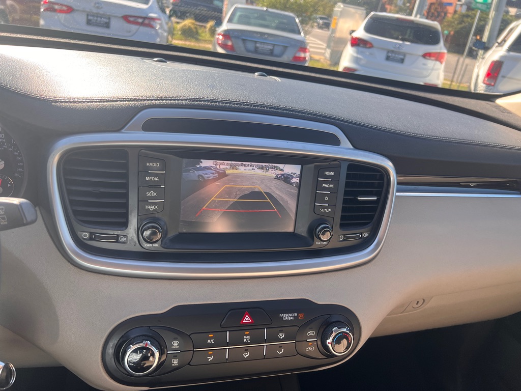 Photo 17 of this KIA SORENTO