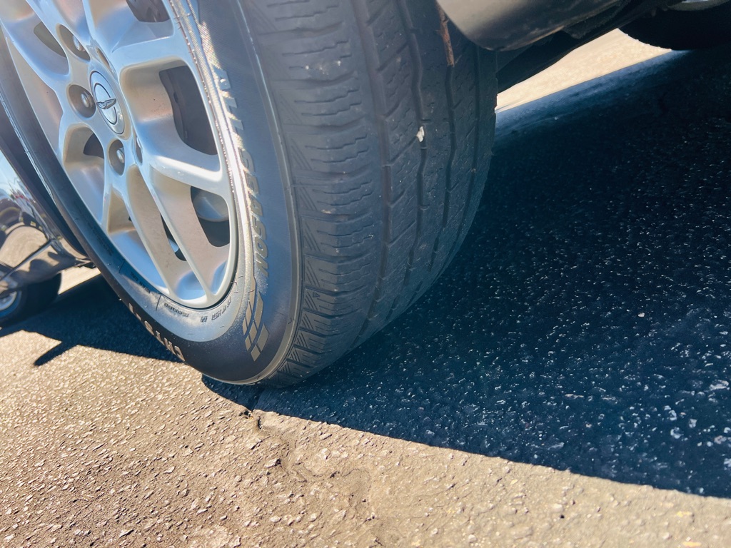 Photo 21 of this CHRYSLER PACIFICA