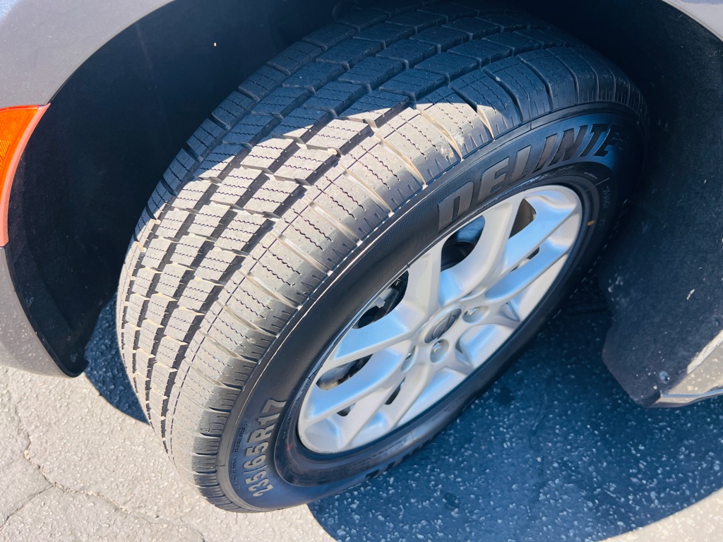 Photo 20 of this CHRYSLER PACIFICA