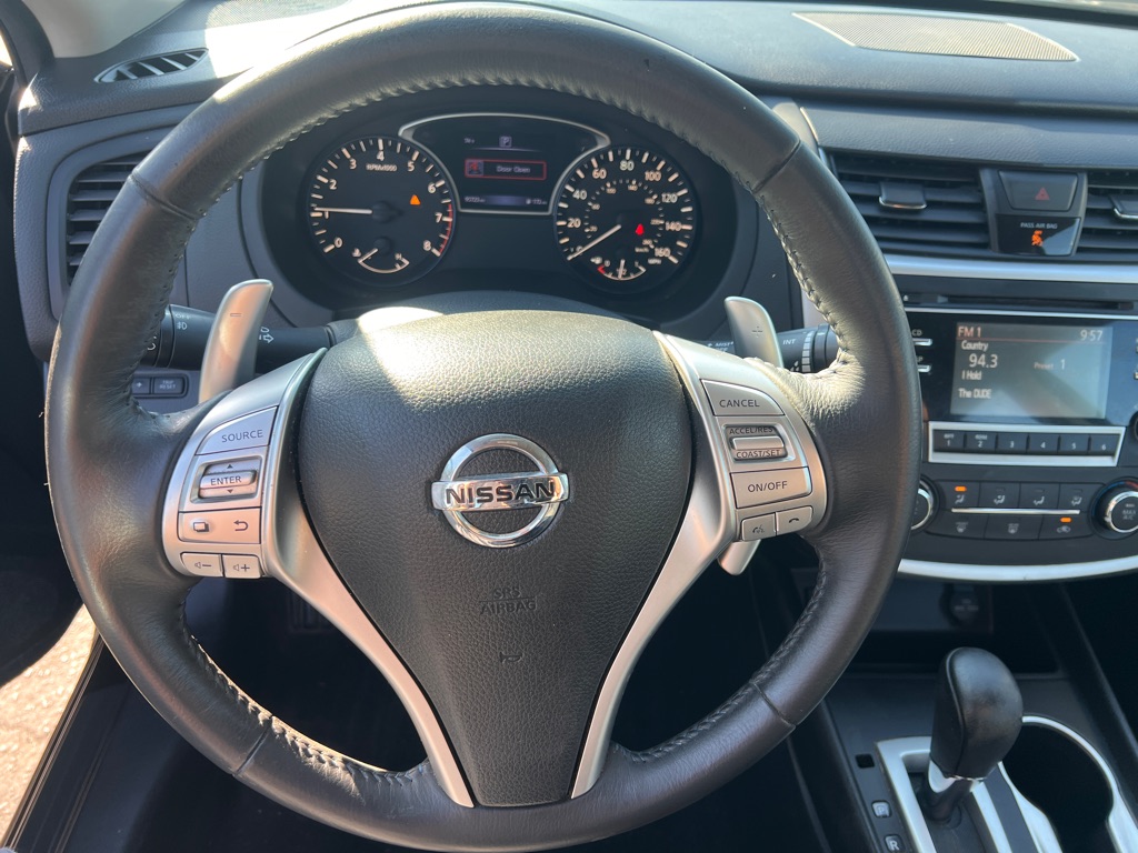 Photo 15 of this NISSAN ALTIMA