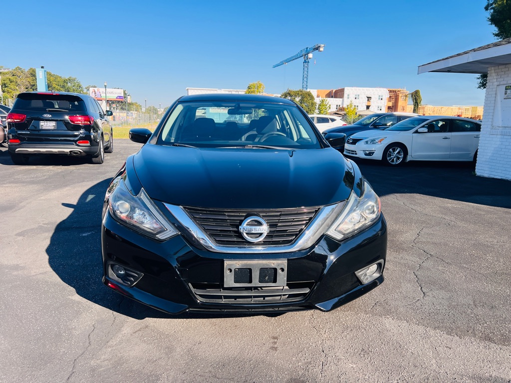 Photo 2 of this NISSAN ALTIMA