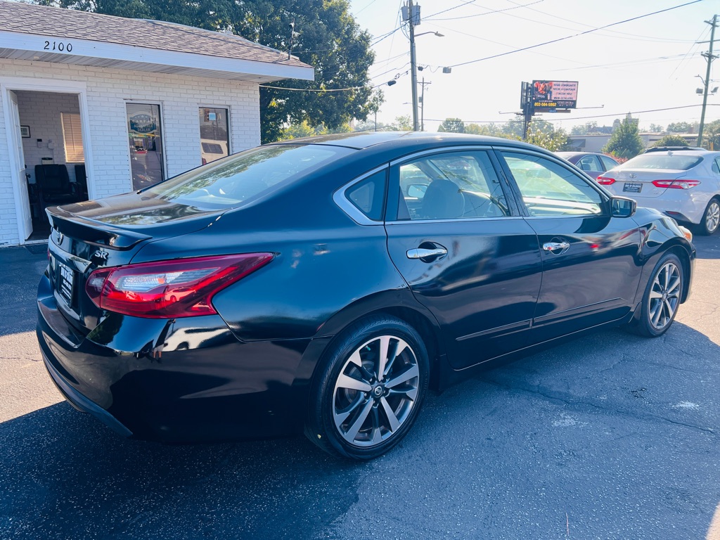 Photo 5 of this NISSAN ALTIMA