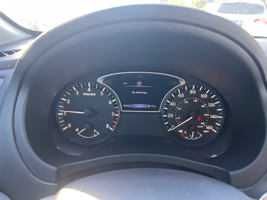 Photo 12 of this NISSAN ALTIMA