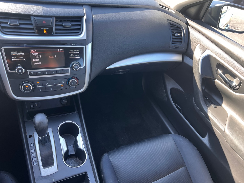 Photo 13 of this NISSAN ALTIMA
